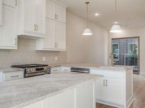 2820  Weisenberger Street  108, Fort Worth Texas 76107