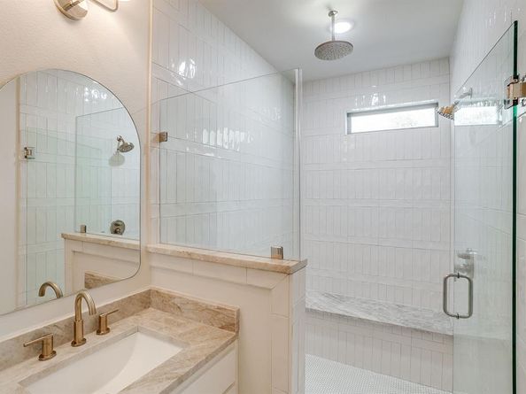 2820  Weisenberger Street  108, Fort Worth Texas 76107