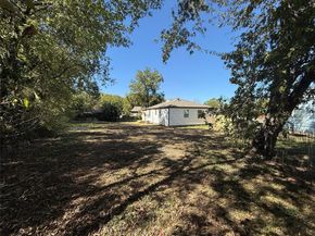 2205  Cottonwood Court , Grand Prairie Texas 75050