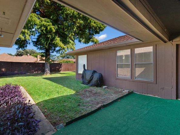 2215  Cedar Circle , Carrollton Texas 75006