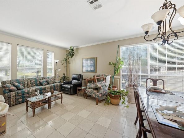 5010  Coventry Lane , Arlington Texas 76017