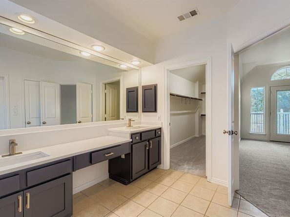 9313  Preston Trail , Irving Texas 75063