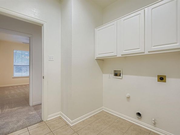 9313  Preston Trail , Irving Texas 75063