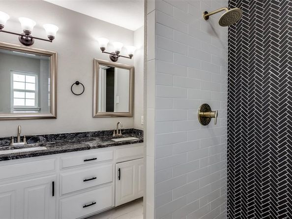 2103  Bay Club Drive , Arlington Texas 76013