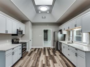 2103  Bay Club Drive , Arlington Texas 76013