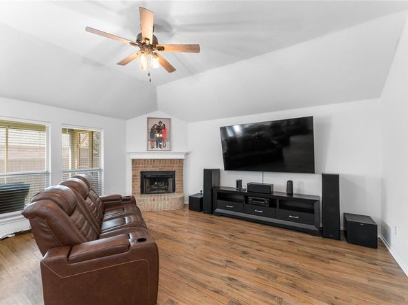 653  Mistymoor Lane , Fort Worth Texas 76052