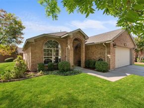 653  Mistymoor Lane , Fort Worth Texas 76052