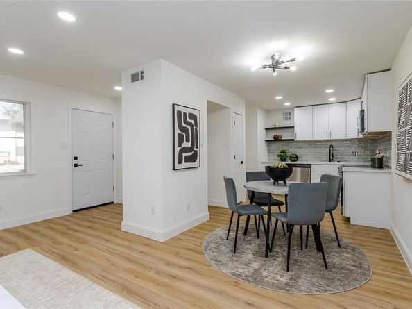 5607  Harvest Hill Road  1007, Dallas Texas 75230