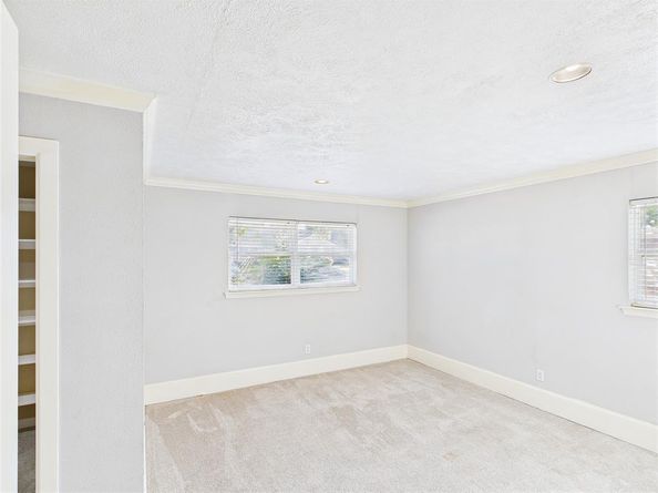 6909  Valhalla Road , Fort Worth Texas 76116