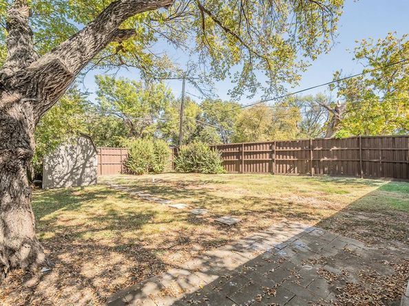 3031  Woodwind Lane , Dallas Texas 75229