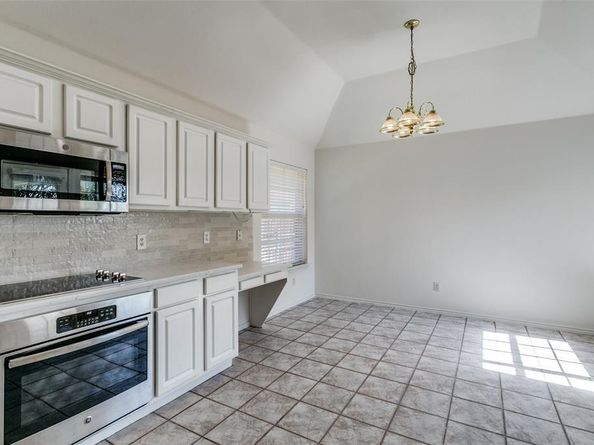 2668  Bent Tree Drive , Hurst Texas 76054