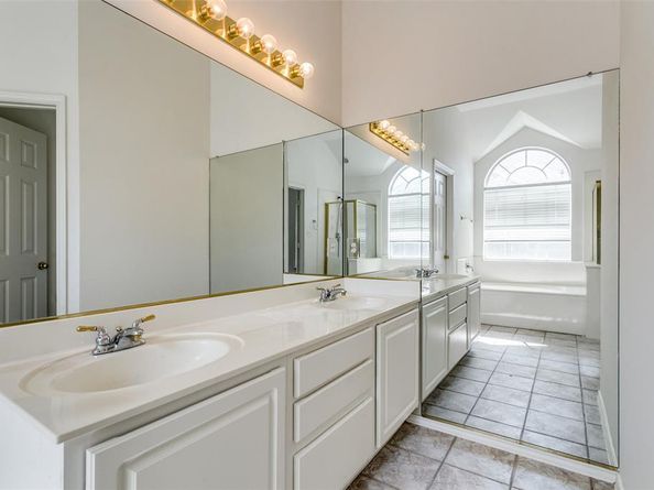 2668  Bent Tree Drive , Hurst Texas 76054