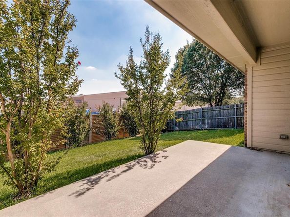 2668  Bent Tree Drive , Hurst Texas 76054