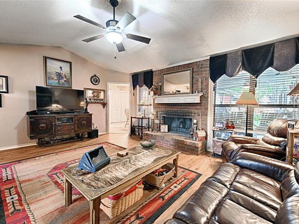 2325  Lancecrest Drive , Garland Texas 75044