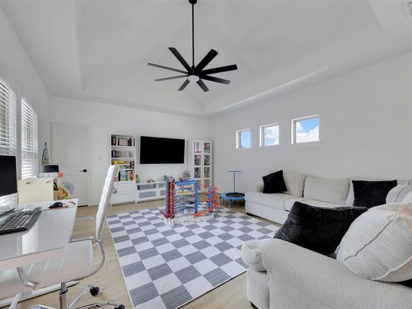 3718  Noontide Lane , Celina Texas 75009