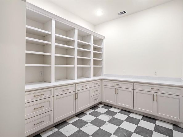 4045 S Bonnie Brae Street , Argyle Texas 76226