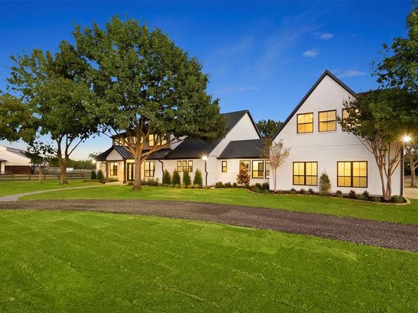 4045 S Bonnie Brae Street , Argyle Texas 76226