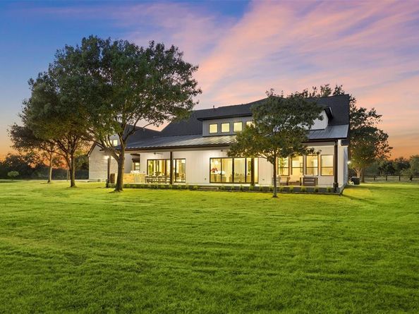 4045 S Bonnie Brae Street , Argyle Texas 76226