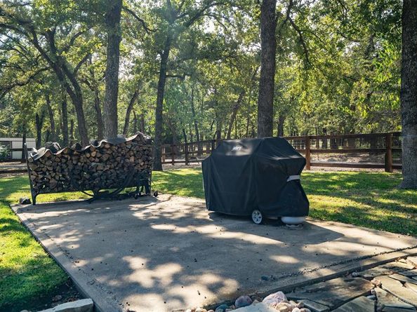 1008  Harpole Road E, Argyle Texas 76226