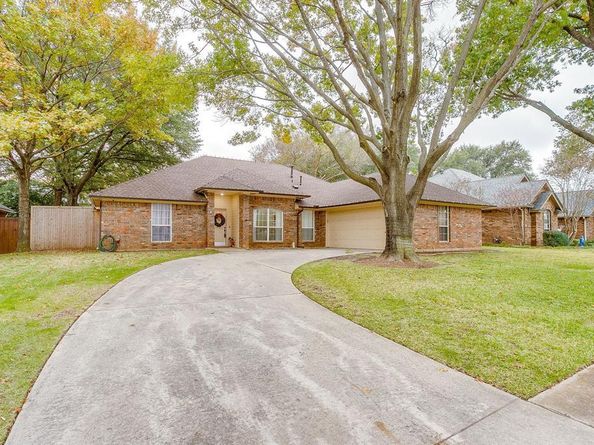 2637  Surrey Woods Road , Flower Mound Texas 75028