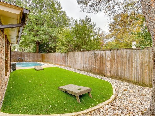 2637  Surrey Woods Road , Flower Mound Texas 75028