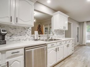 2637  Surrey Woods Road , Flower Mound Texas 75028