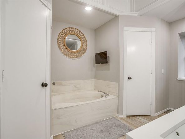 2637  Surrey Woods Road , Flower Mound Texas 75028