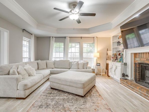 2637  Surrey Woods Road , Flower Mound Texas 75028