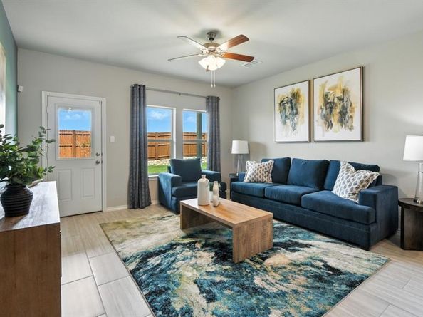 705  SHADED GROVE Drive , Denton Texas 76259