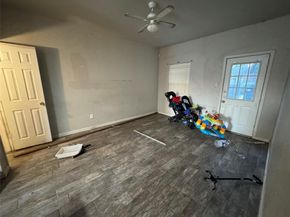 614  14th Street , Grand Prairie Texas 75050