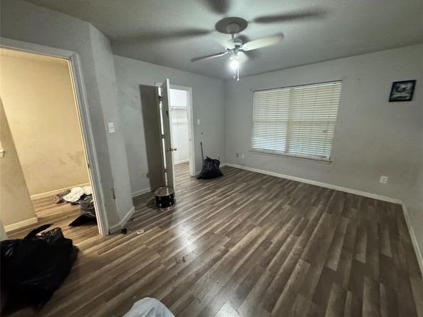 614  14th Street , Grand Prairie Texas 75050