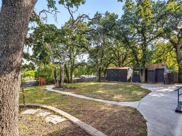 2320  Juniper Street , Haltom City Texas 76117