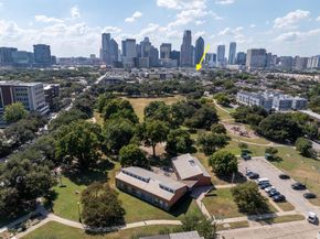 3015  Bryan Street  3B, Dallas Texas 75204
