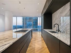 2430  Victory Park Lane  2509, Dallas Texas 75219
