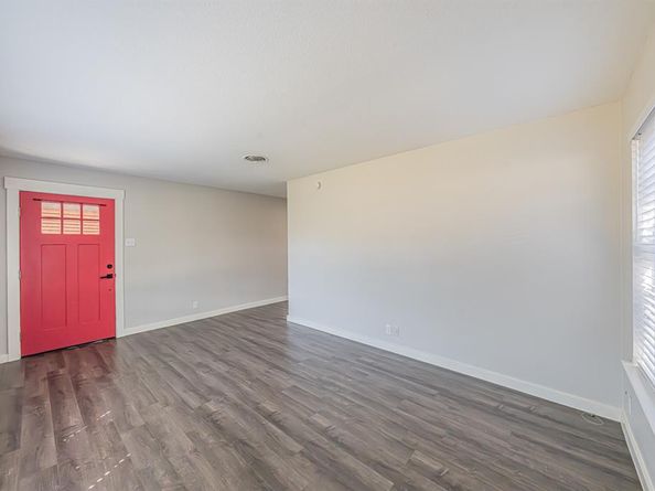 10803  Lake Gardens Drive , Dallas Texas 75218