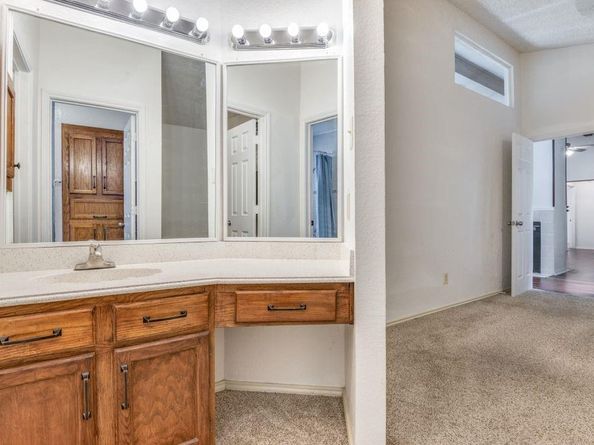 1126  Hemlock Drive , DeSoto Texas 75115