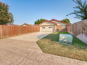 1126  Hemlock Drive , DeSoto Texas 75115