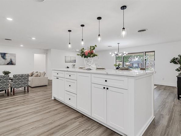 5804  Wimbleton Way , Fort Worth Texas 76133