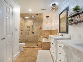 7449  Tophill Lane , Dallas Texas 75248