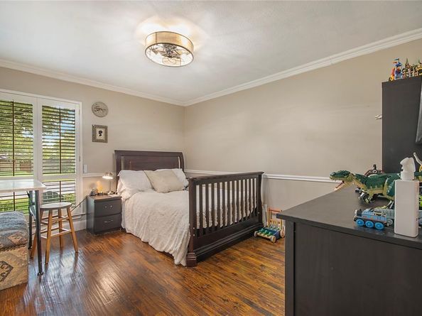 7449  Tophill Lane , Dallas Texas 75248