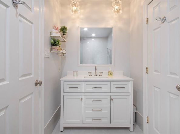 7449  Tophill Lane , Dallas Texas 75248