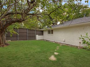 7449  Tophill Lane , Dallas Texas 75248