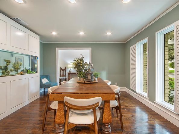 7449  Tophill Lane , Dallas Texas 75248