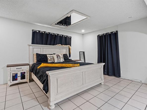 2909  Malcolm Street , Fort Worth Texas 76112