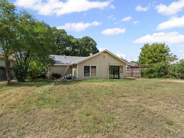 2909  Malcolm Street , Fort Worth Texas 76112