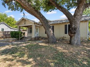 2909  Malcolm Street , Fort Worth Texas 76112
