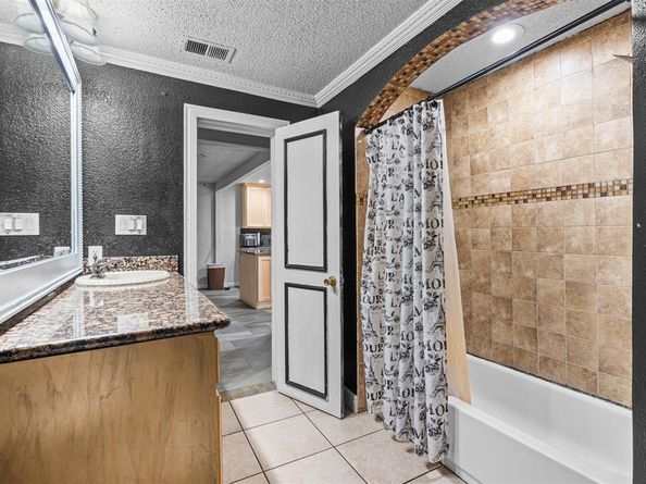 2909  Malcolm Street , Fort Worth Texas 76112