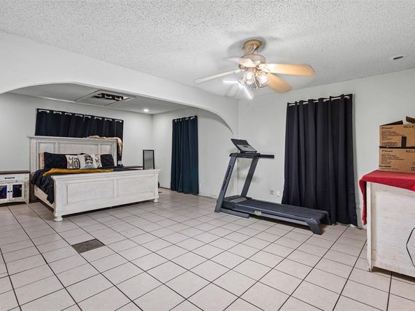 2909  Malcolm Street , Fort Worth Texas 76112