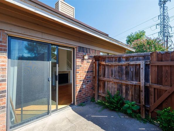 5640  Cedar Creek Drive , Benbrook Texas 76109
