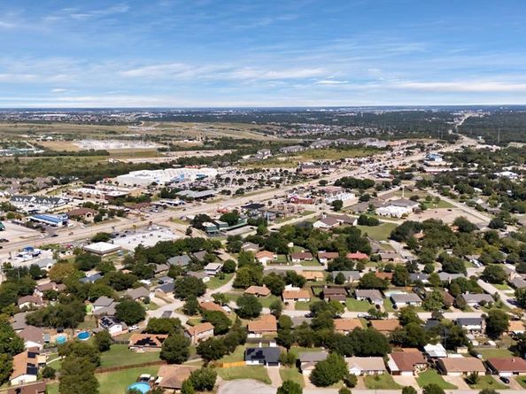 1132  Judy Avenue , Benbrook Texas 76126